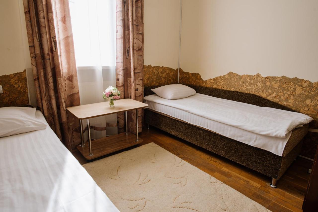 Villa Viktoriya Hotel Truskavets Eksteriør billede